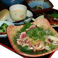 刺身・タタキ・清水鯖＆うなぎ・川海老・青さ組み合わせが出来ます。
１６5０～１８5０円