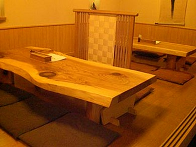 お座敷、個室完備！こだわり手打ちの麺意外の鍋や丼、定食も人気