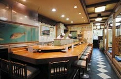 ネタの鮮度や味も自慢の店だが、価格も驚くほど手頃