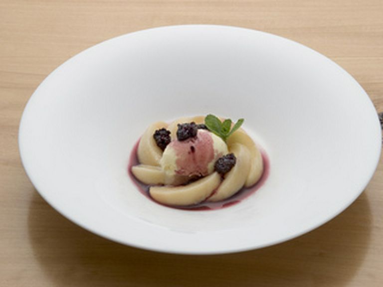 男性からの支持もある、西村のデザート