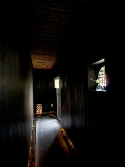 通路を抜けるとそこは・・・