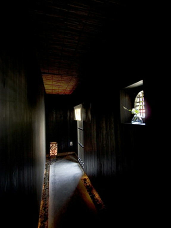 通路を抜けるとそこは・・・