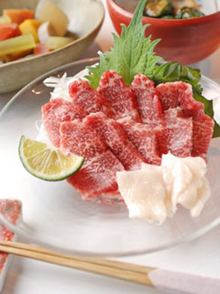 熊本産直送 霜降り馬刺し