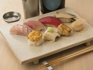 シンプルイズベストな『鮨』
