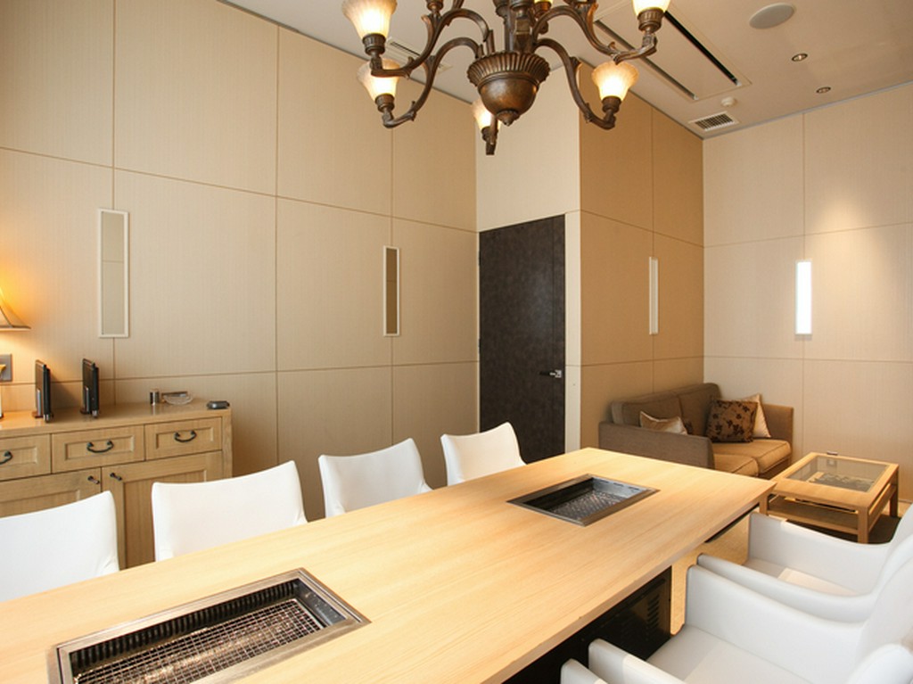 3つのVIPルームをはじめ、趣きの異なる個室があります