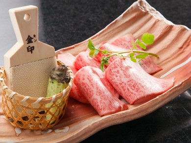 ぜひ食べたい人気メニュー『特選ロースのわさび焼き』
