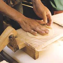 トルティージャも1枚ずつ手作り