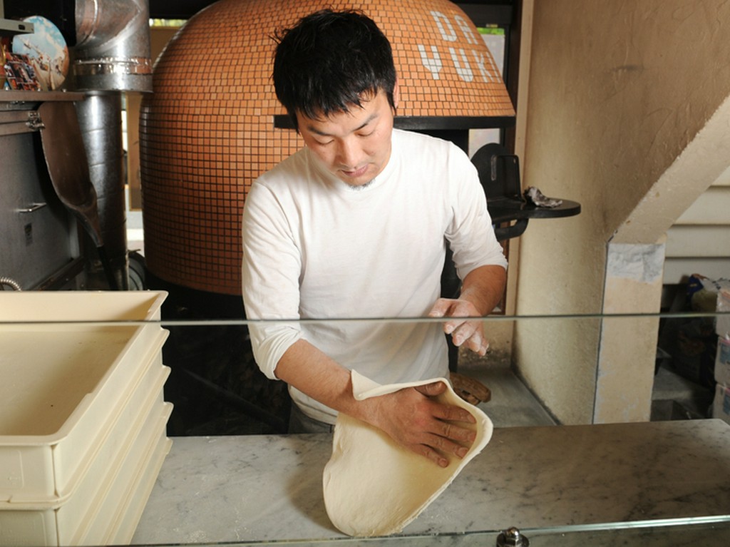 イタリア人のピッツァ職人直伝の技を持つシェフ