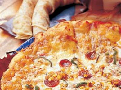 本格的な石釜で焼いたピザ