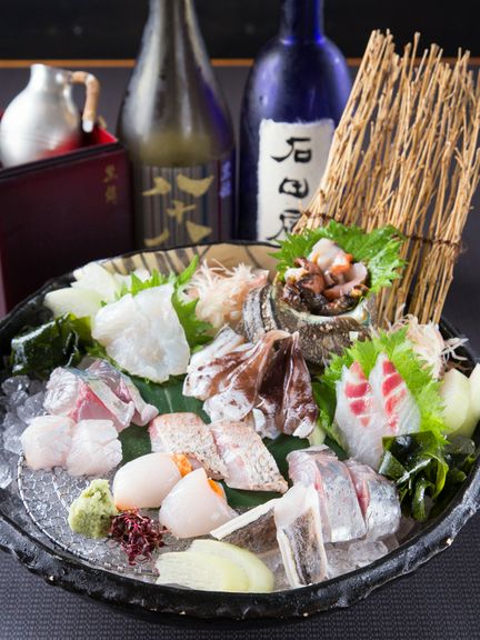 全国のいいものを集めた『お造りの盛り合わせ』