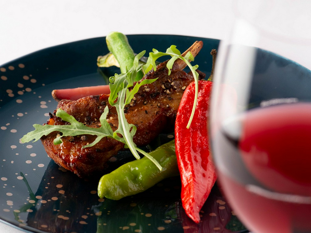 糸島豚スペアリブのオーブン焼き　季節野菜のロースト