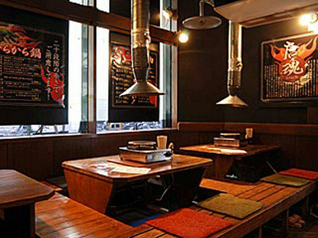 入口左手の座敷席は、パーティースペースとしておすすめ