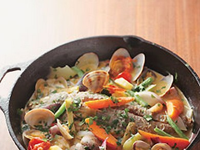 有機野菜とあさりの煮込みはグリルかアクアパッツァで2200円