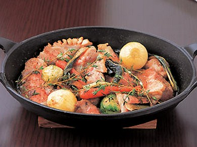 野菜もたっぷり京北町豚肩ロースのロティ2700円