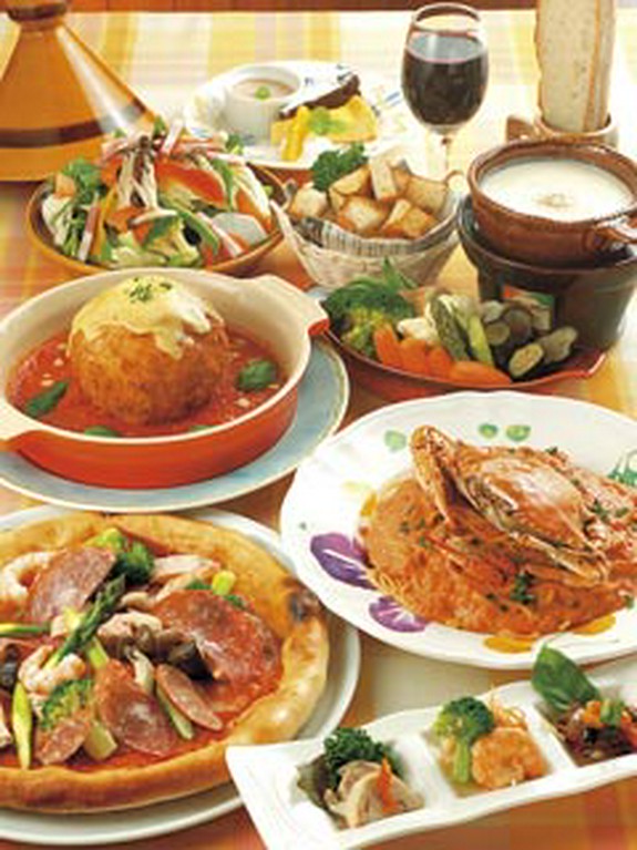 多彩なメニューはボリュームもうれしい