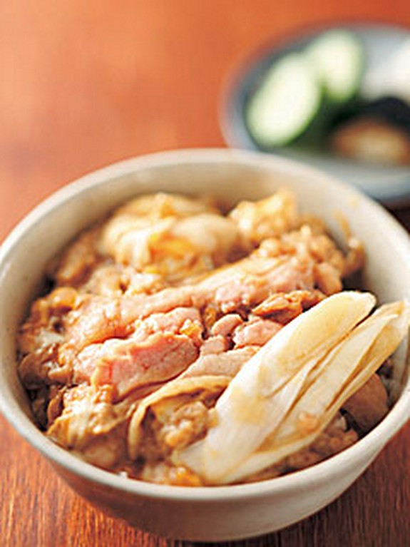 この即席親子丼を食べずして、すきすき鍋は語れない