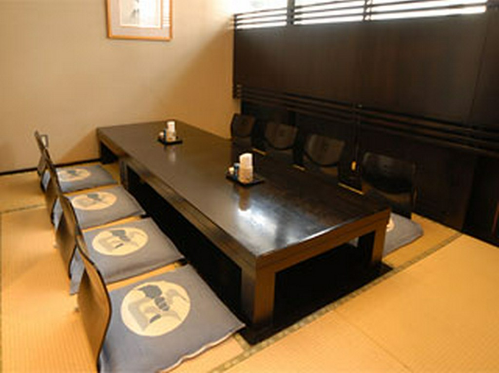 人目を気にせずゆっくりできる個室は2室