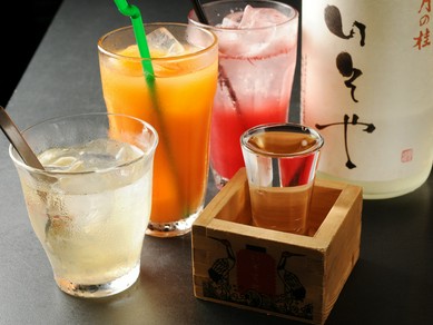 京都を中心に近畿圏の日本酒7種類以上を準備