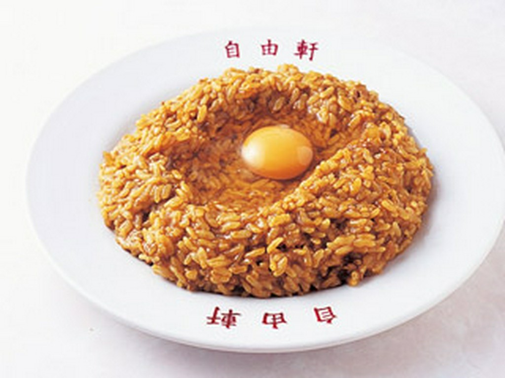 初代が考案したスパイシーな逸品。名物カレー　650円