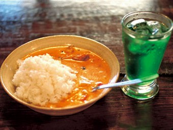 トマト×パプリカが個性的なシチュー1000円