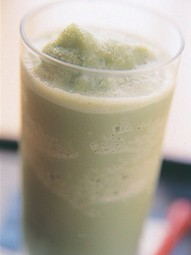 豆乳の風味が押し寄せる豆乳スムージー抹茶