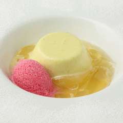 野菜をつかったデザート。旬の食材でつくるとろける美味しさを堪能！　『本日のアシェットデセール』