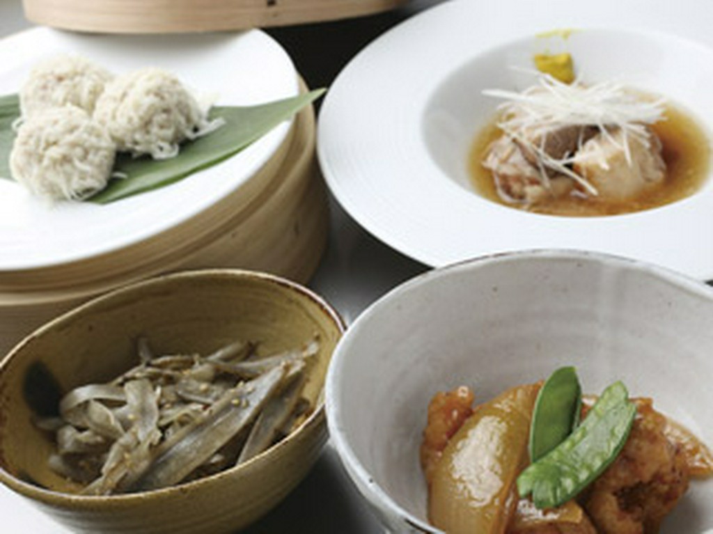 酢豚500円、きんぴらごぼう300円