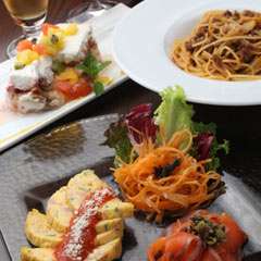 前菜の盛り合わせ3種900円（1種300円～）