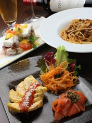 前菜の盛り合わせ3種900円（1種300円～）