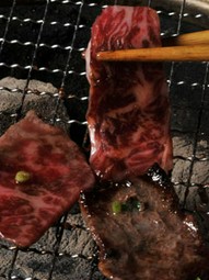 炭火でじっくり焼いて味わって