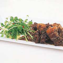 豚バラ肉のビール煮　880円
