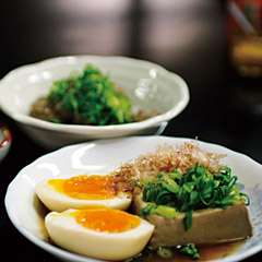 トロリと半熟、玉子100円　豆腐150円