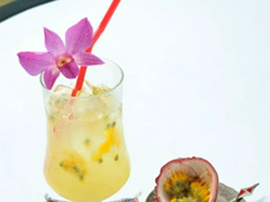 自家製パッションフルーツジュース