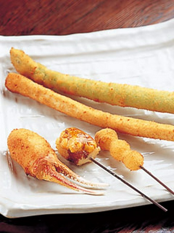 串に合わせる調味料は、岩塩や自家製マヨネーズなど全4種類