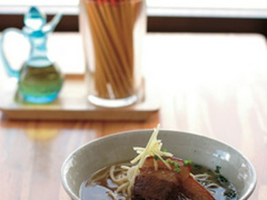 あっさりしているのに深みがある沖縄そば