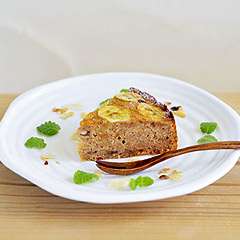 宮古島産島バナナとくるみのケーキ