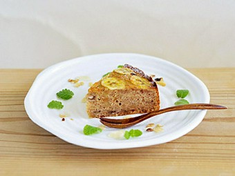 宮古島産島バナナとくるみのケーキ