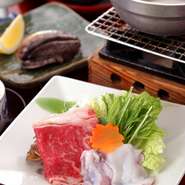 「牛とたこのしゃぶしゃぶ」は特製のだしで！
