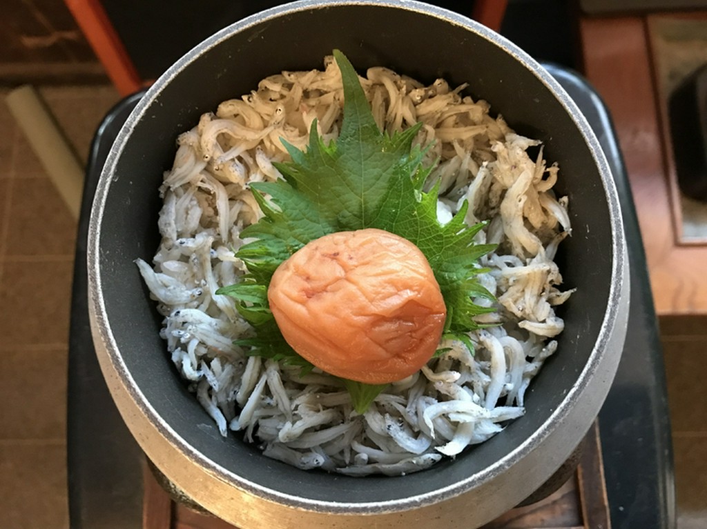 しらす梅釜飯