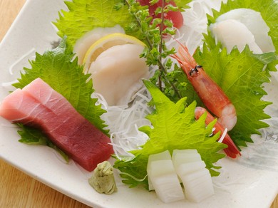 新鮮そのもの、輝きが違う『刺身盛り合わせ』