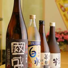 日本酒・焼酎もバランスよく取り揃えています。