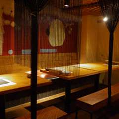 各種ご宴会などの貸切もOKのオシャレな店内