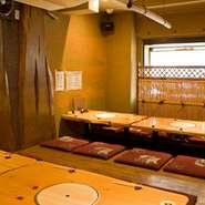 座敷は人気の堀ごたつです