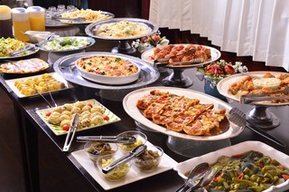 毎週土、日のディナータイム惣菜バイキング始めました