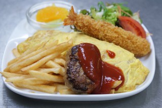 土、日、祝日はお子様ランチが半額の250円