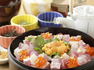 海鮮ひつまぶし(茶碗蒸・味噌汁付)