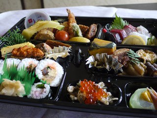 お祝事、法事、みんまに　仕出し料理　配達します（７km以内）