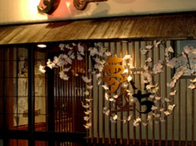 迷ったらこの桜が目印。実はこの桜、ちゃんと匂いがするんです。