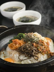 ジャンボ石焼きビビンバ