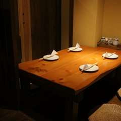 和テイストの落ち着いた個室席